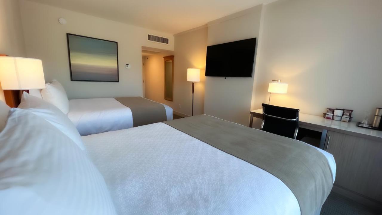 Coast Capri Hotel Kelowna Ngoại thất bức ảnh