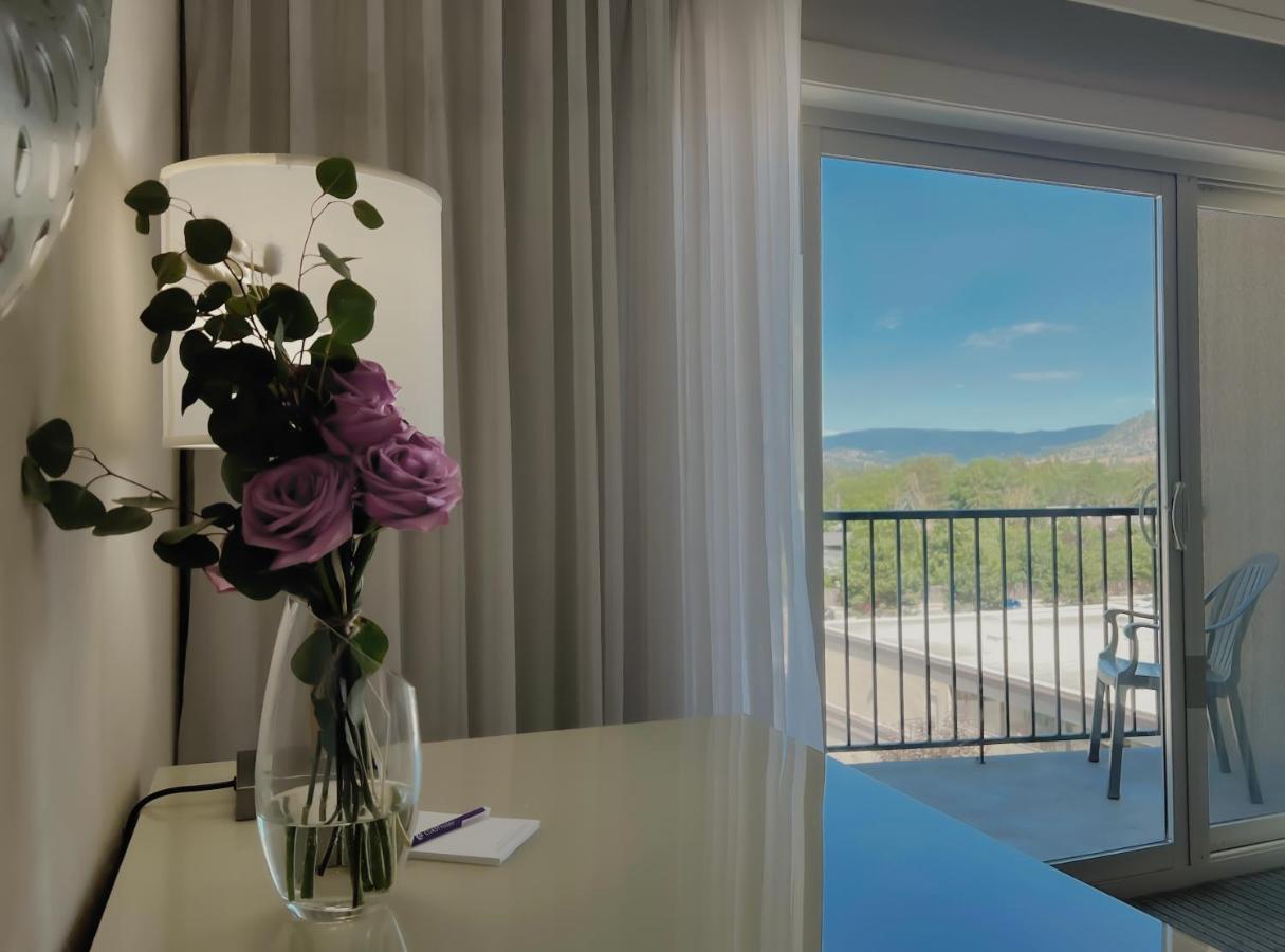 Coast Capri Hotel Kelowna Ngoại thất bức ảnh